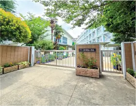 三軒茶屋小学校
